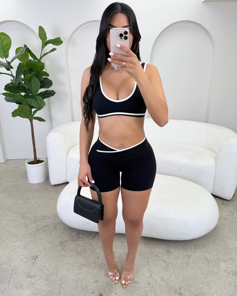 ชุดโยคะผู้หญิงดีไซน์เก๋ไก๋ รุ่ - Yoga Fitness Fit Club บทวิจารณ์และราคา