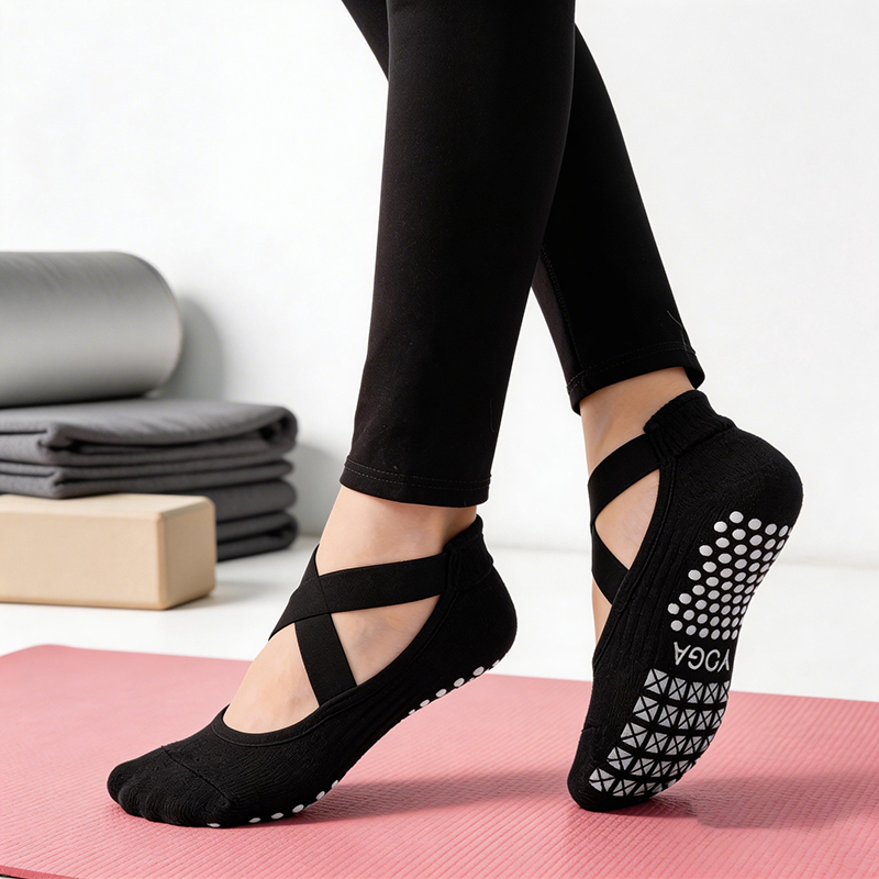 ถุงเท้าโยคะกันลื่นสำหรับผู้หญิ - Yoga Dance & Fitness Center Llc บทวิจารณ์และราคา